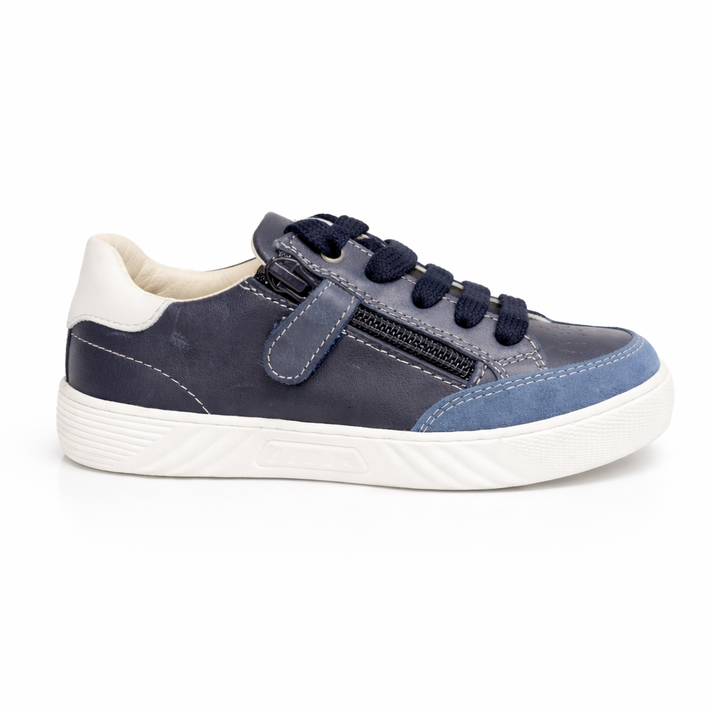SNEAKERS 02
