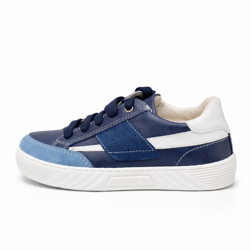 SNEAKERS 02