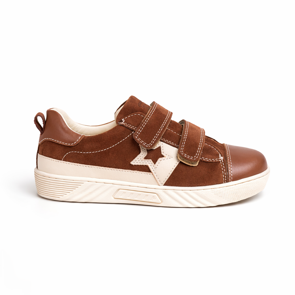 SNEAKERS 04