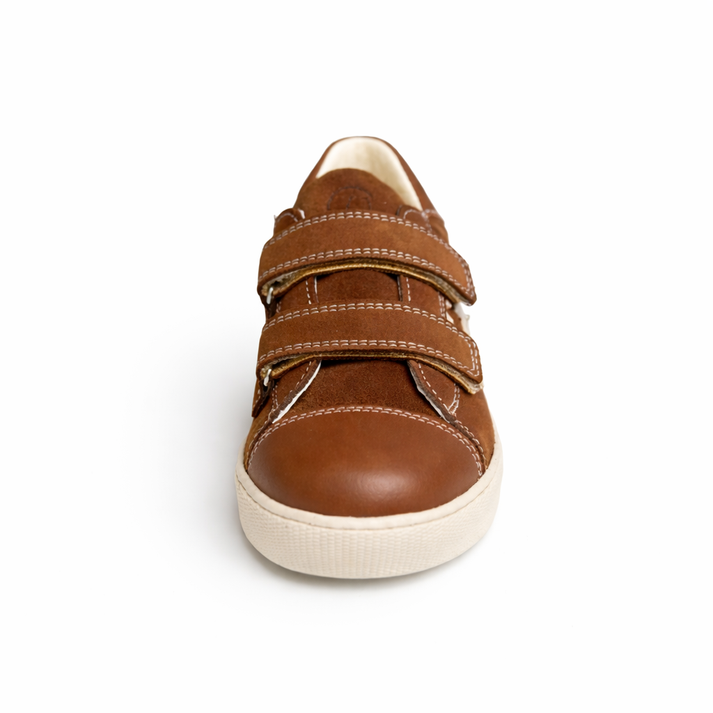 SNEAKERS 04